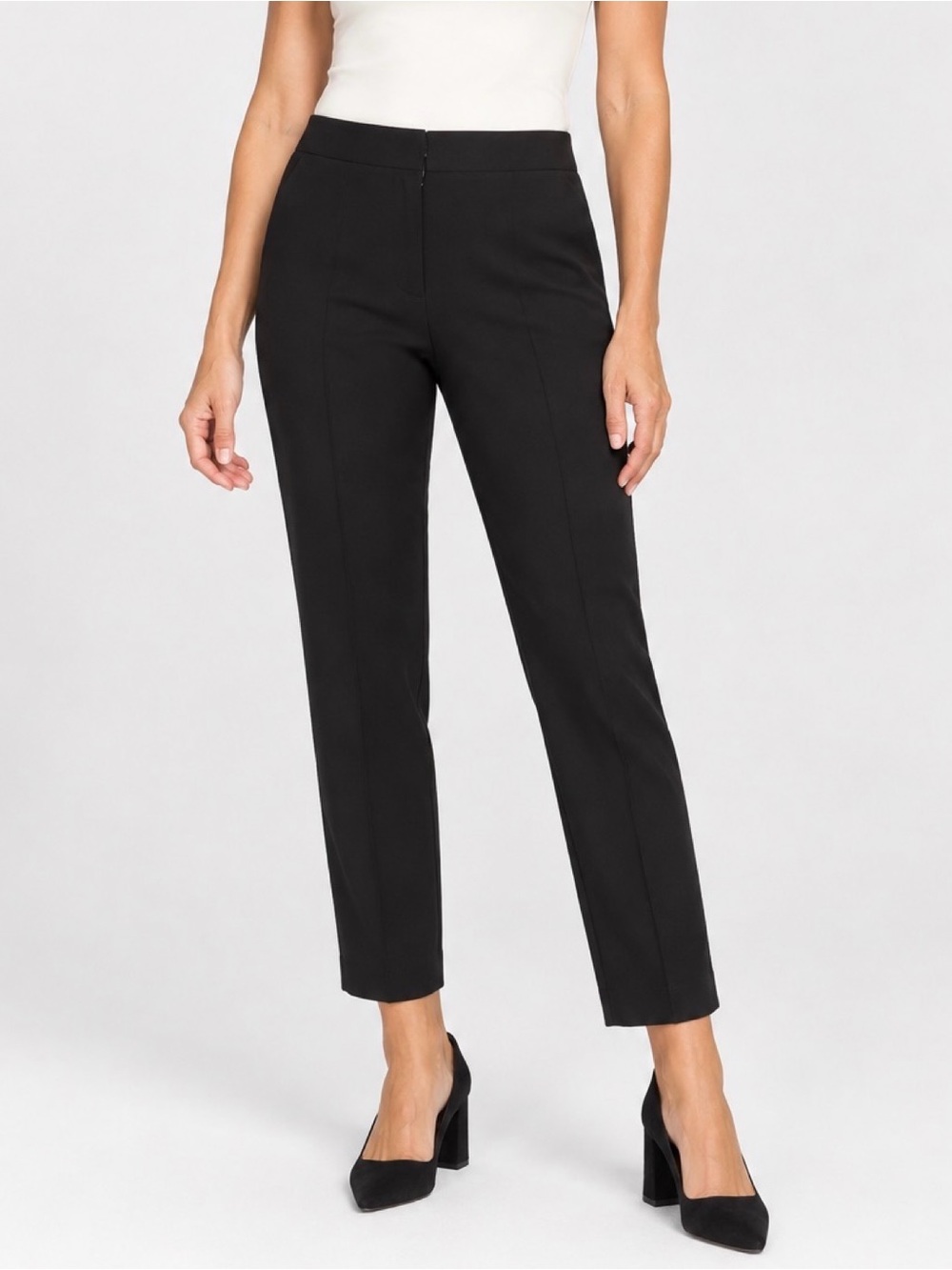 Chicos Ankle Pants ULTIMATE FIT Size 1 Tapered Black Medium NWT